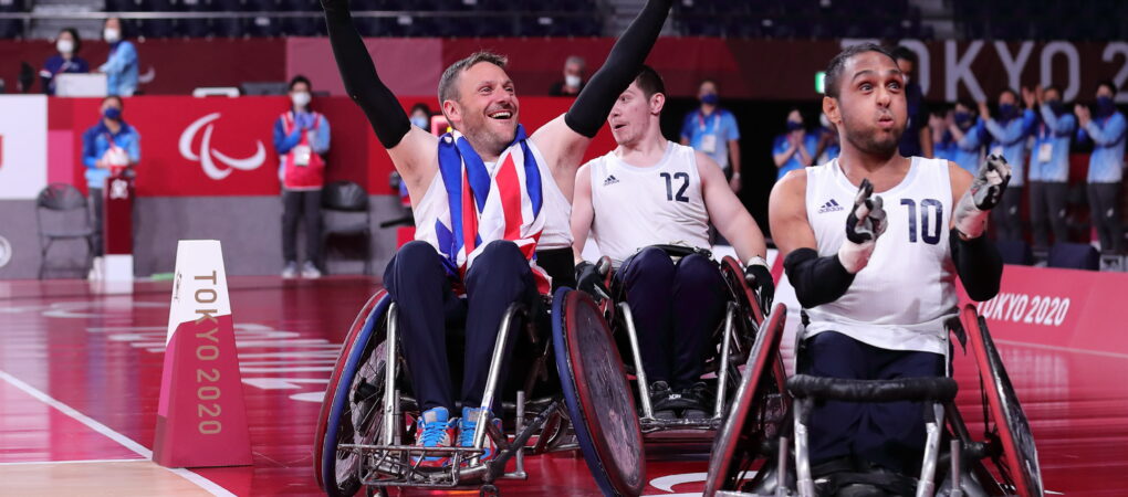 Ryan Cowling celebrating a gold medal at tokyo 2020