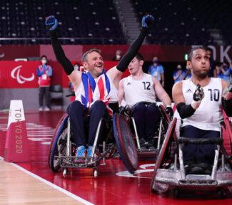 Ryan Cowling celebrating a gold medal at tokyo 2020
